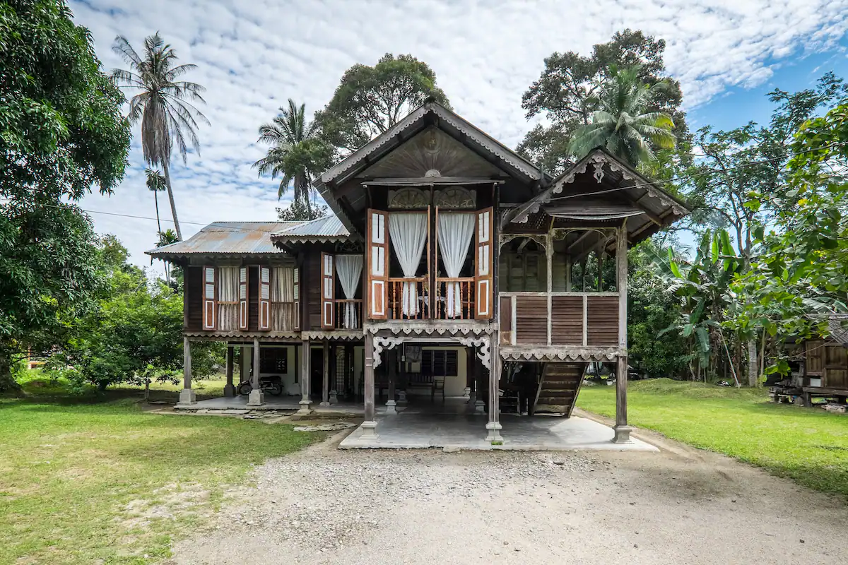 Rumah Kampung di Rantau Panjang, Perak, sumber: https://www.airbnb.com/rooms/6357649