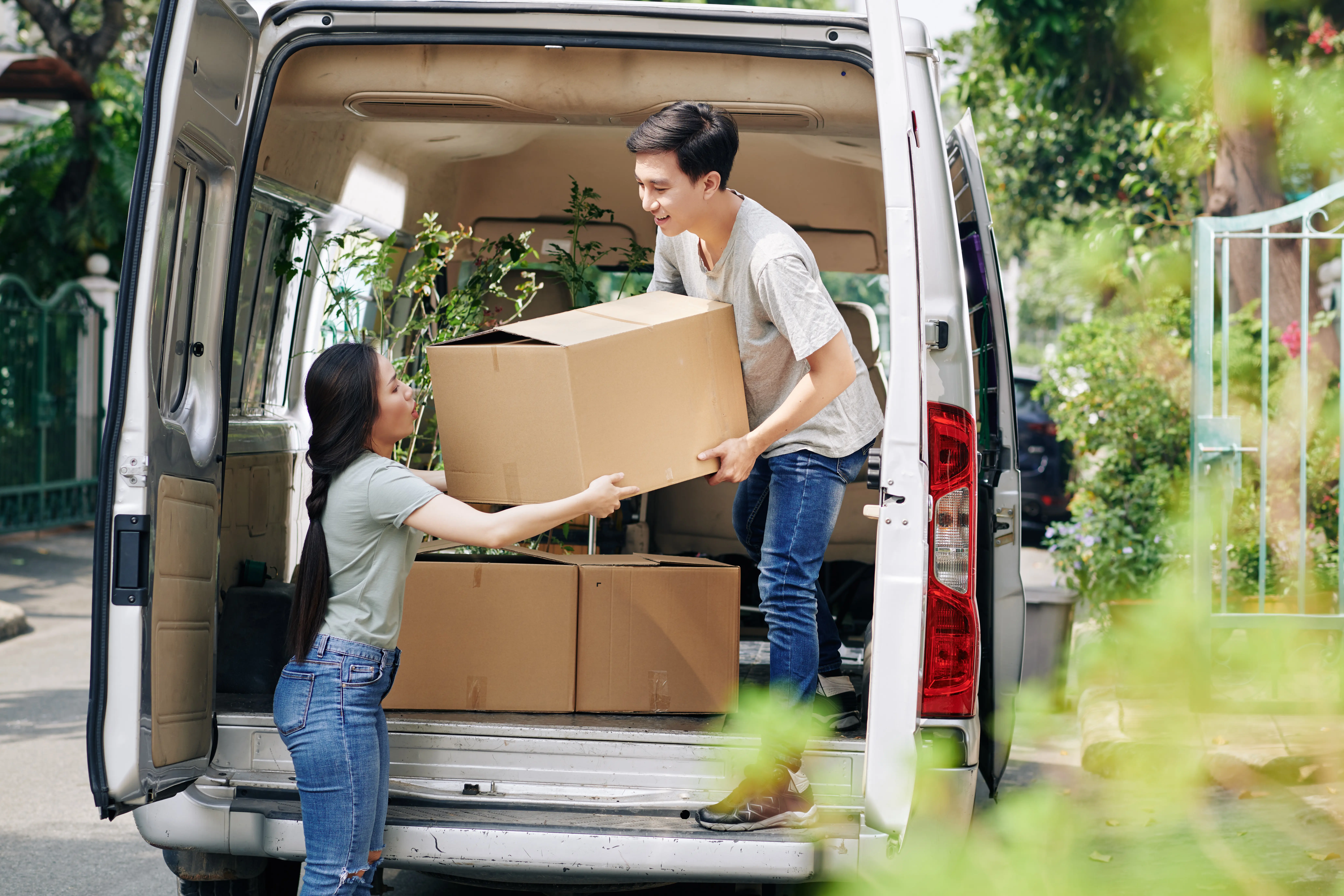different types of ways to move houses from your current home